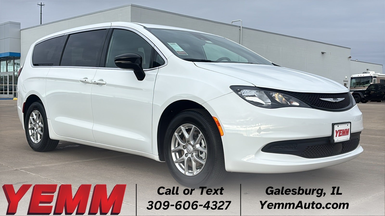 2026 Chrysler Voyager LX's photo