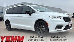 2026 Chrysler Pacifica LIMITED Passenger Van