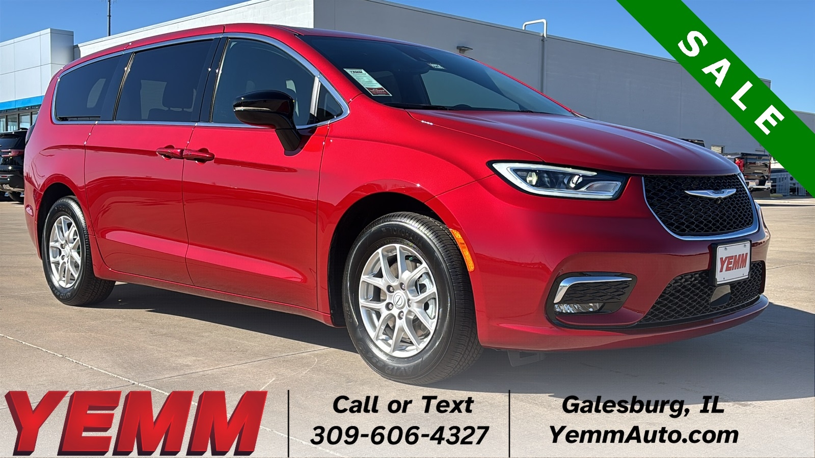 2026 Chrysler Pacifica Select's photo