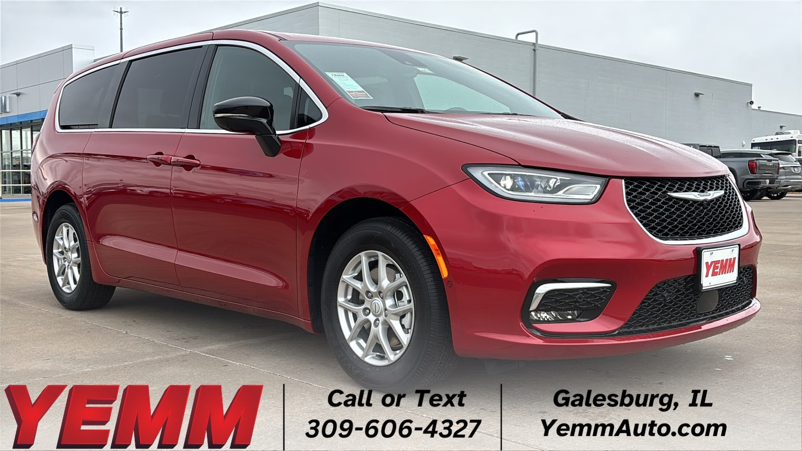 2026 Chrysler Pacifica Select's photo