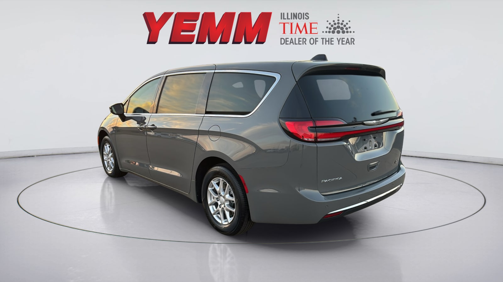 2025 Chrysler Pacifica Select - Photo 8