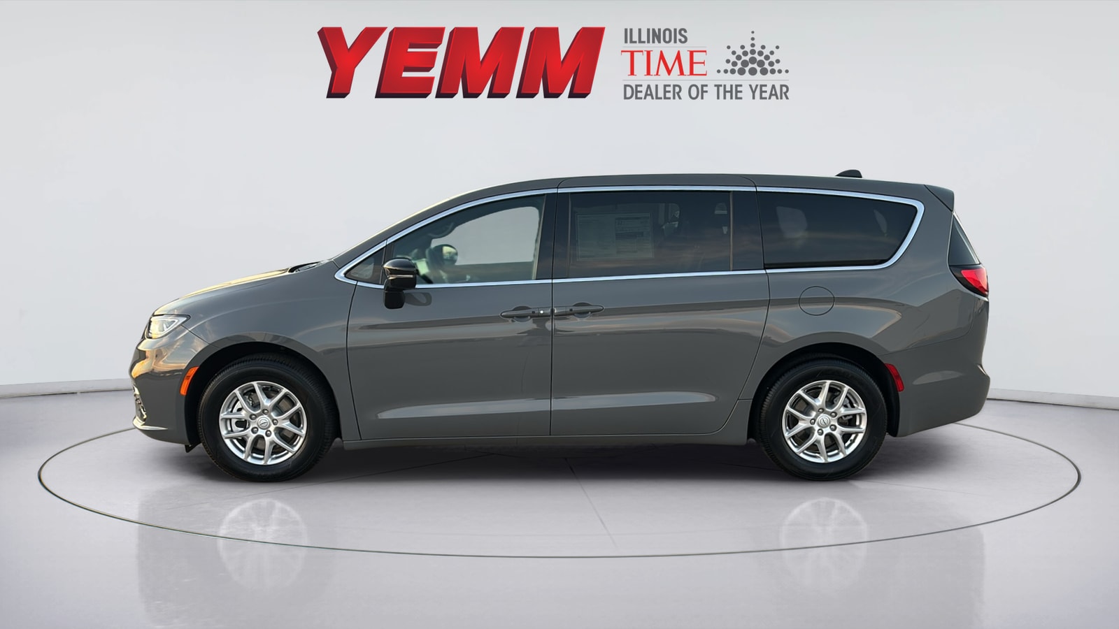 2025 Chrysler Pacifica Select - Photo 7