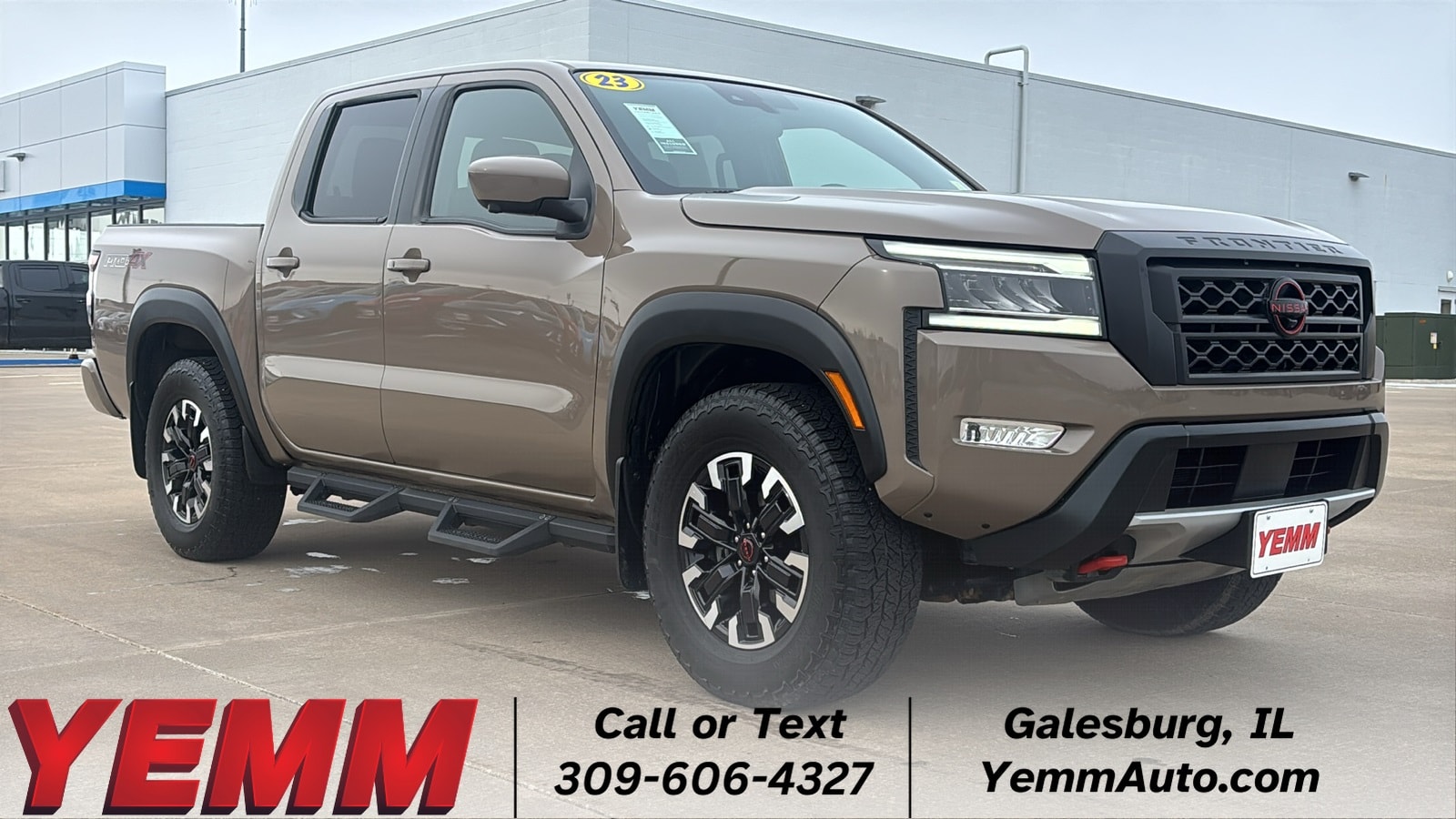 2023 Nissan Frontier PRO-4X's photo