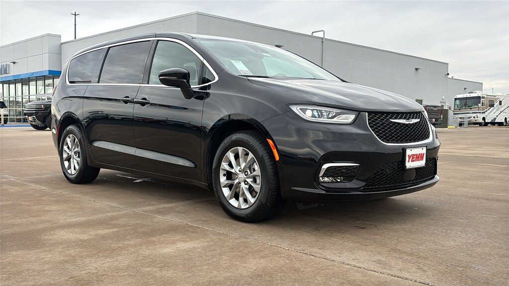 New 2026 Chrysler Pacifica SELECT AWD Passenger Van