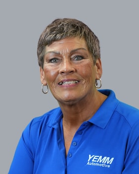 Staff member Laurie Johnson from ID_f7ff6af6ed89