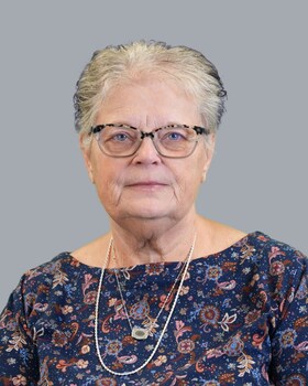 Staff member Della Taft from ID_f7ff6af6ed89