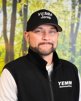 Staff member Tony Batson from ID_9f841e21e76c