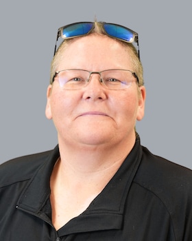 Staff member Rachel Robbins from ID_9f841e21e76c