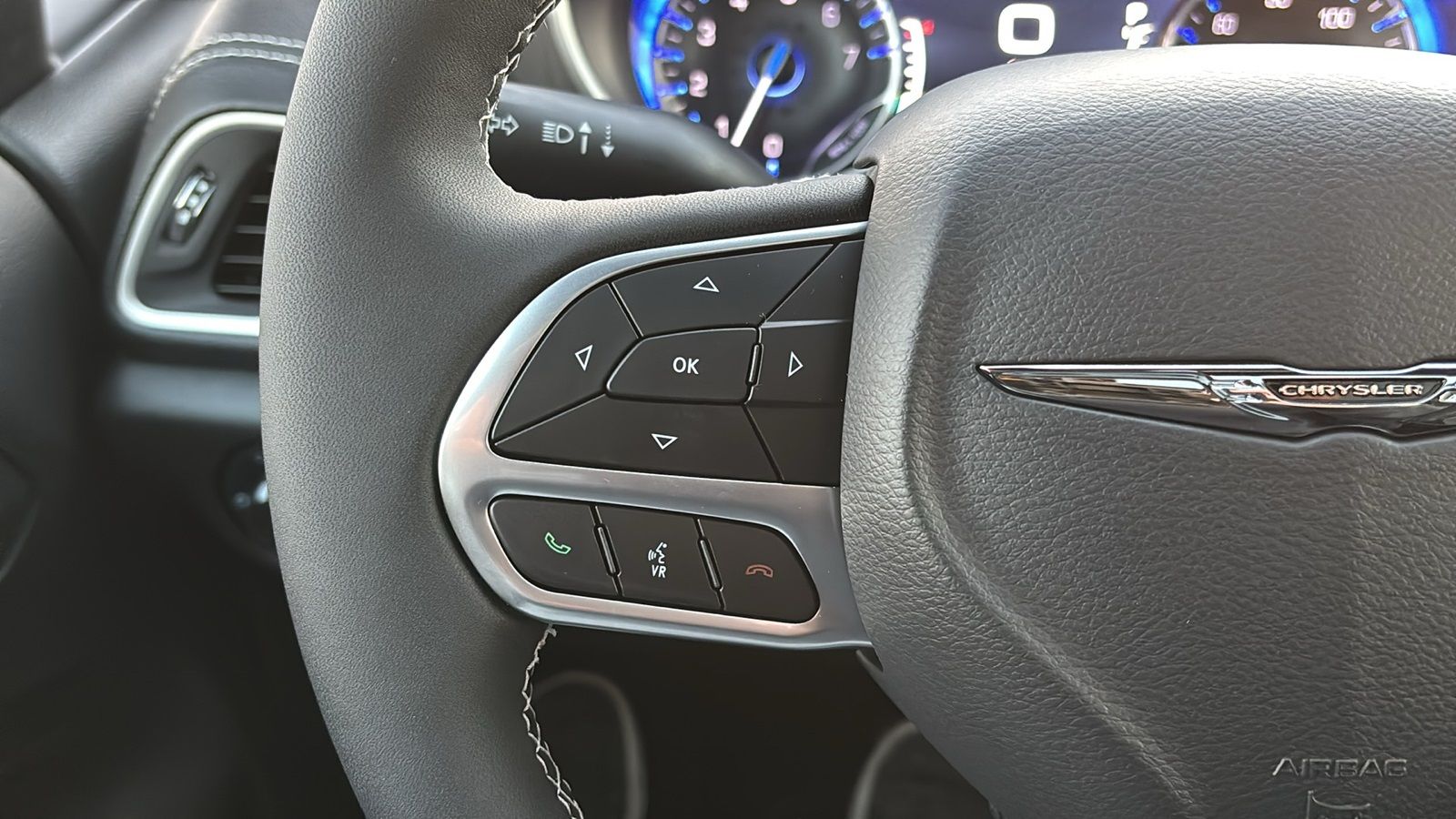 2025 Chrysler Pacifica Select - Photo 21