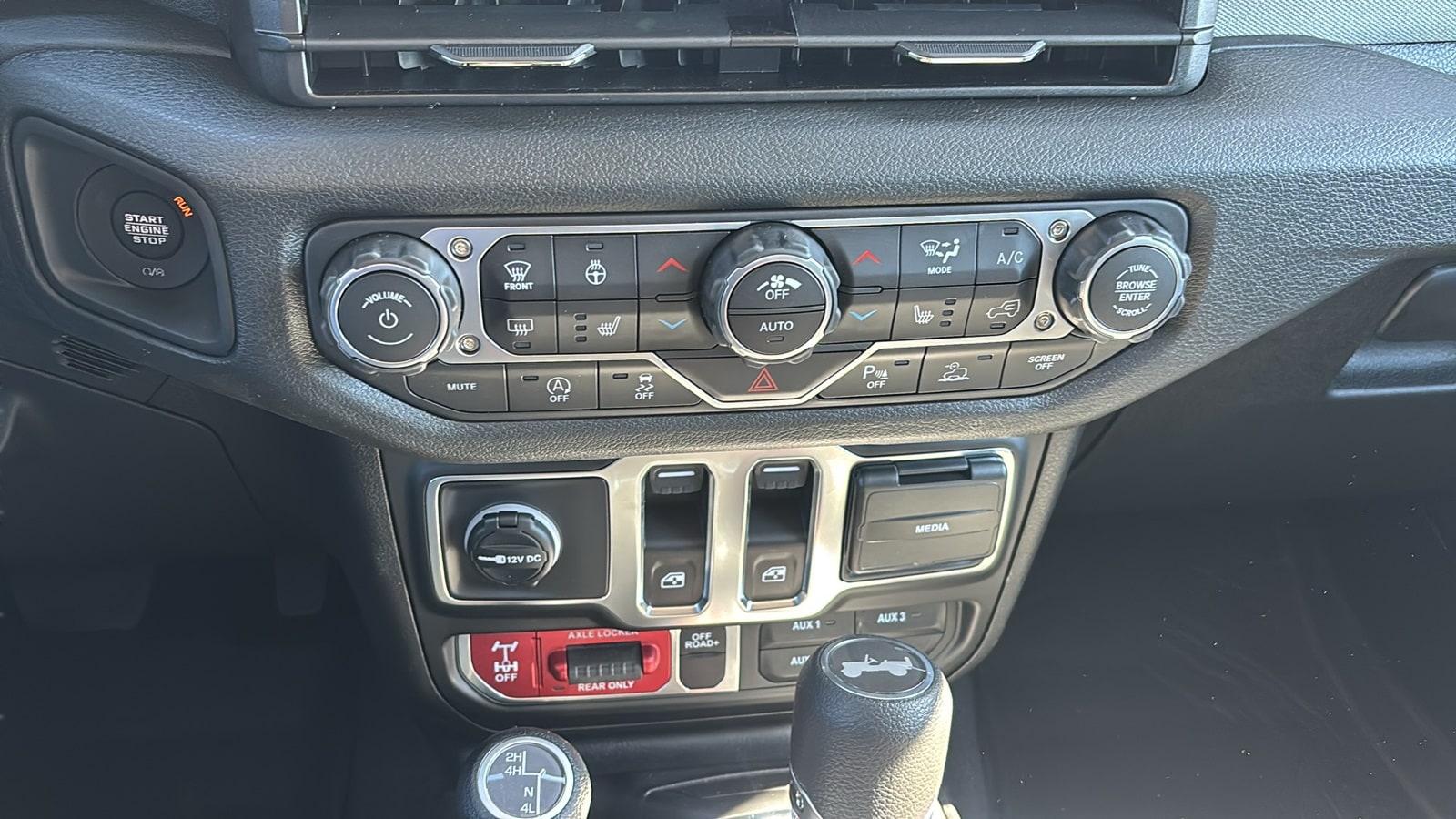 2026 Jeep Wrangler 2-Door Willys - Photo 19