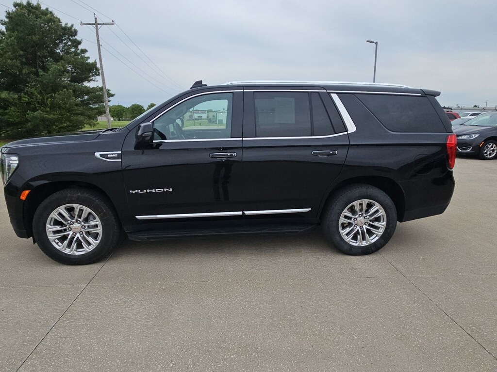 Used 2023 GMC Yukon SLT SUV