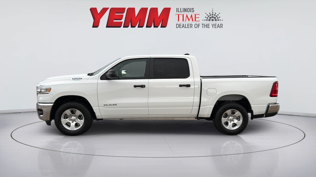 New 2026 Ram 1500 TRADESMAN CREW CAB 4X4 5'7 BOX Pickup