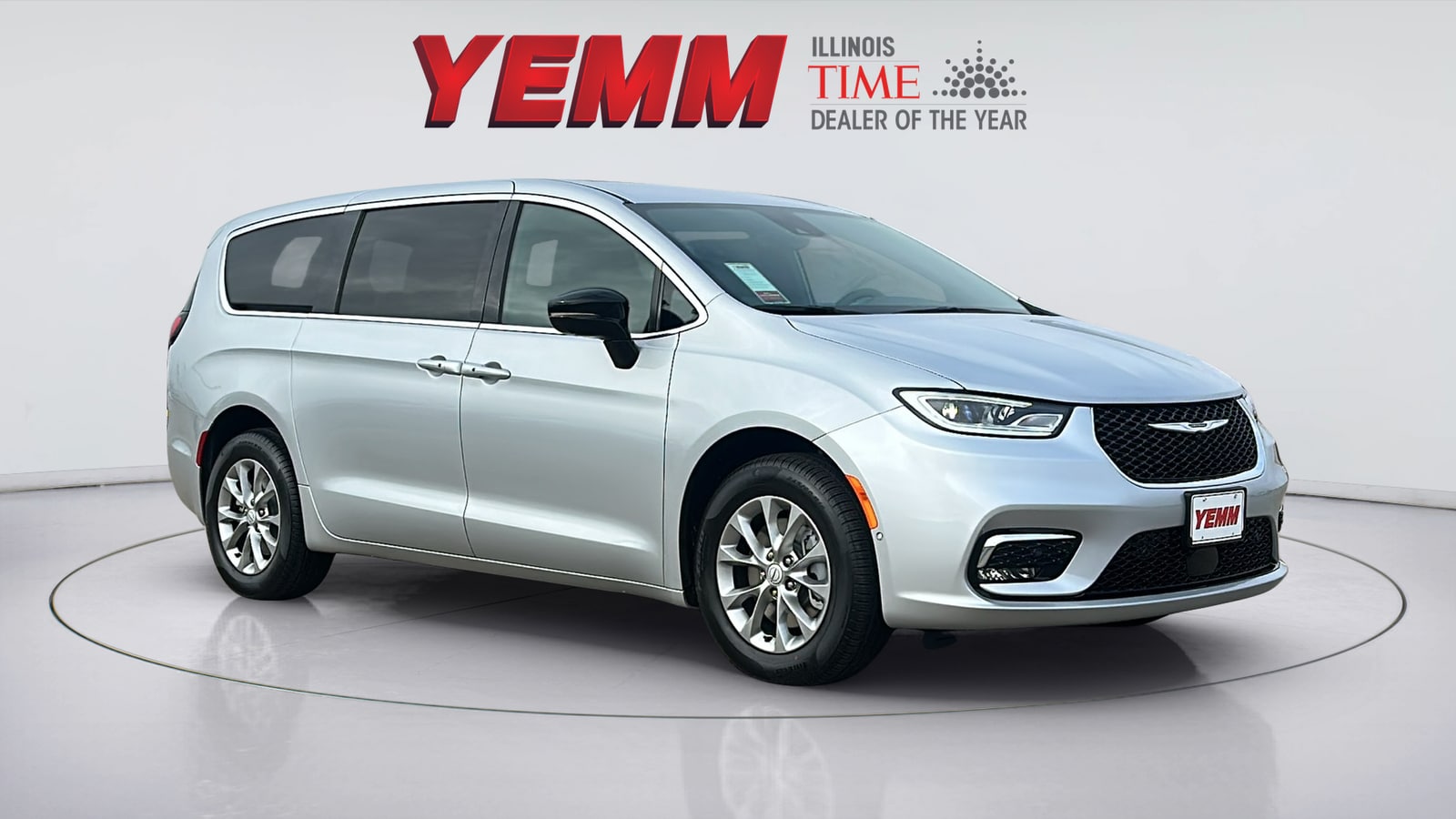 2026 Chrysler Pacifica Select AWD's photo