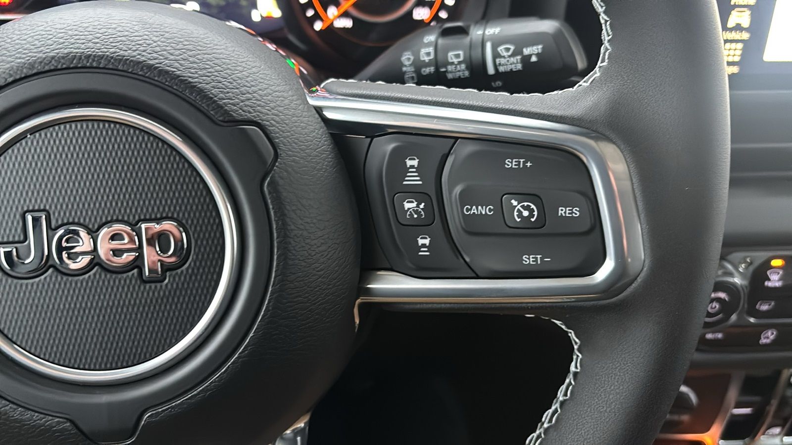 2025 Jeep Wrangler 4-Door Sahara - Photo 18