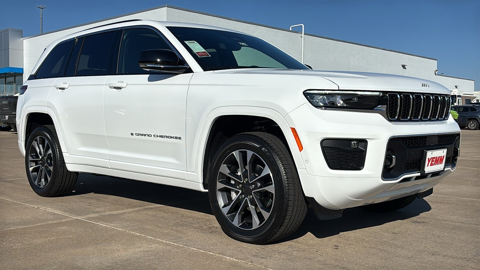 2025 Jeep Grand Cherokee Overland's photo