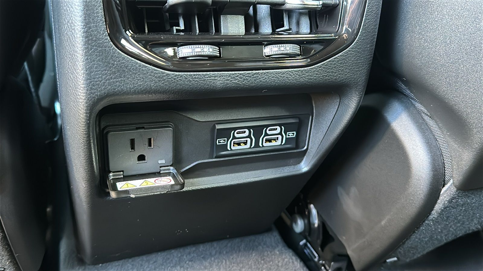 2025 Jeep Grand Cherokee Altitude - Photo 27