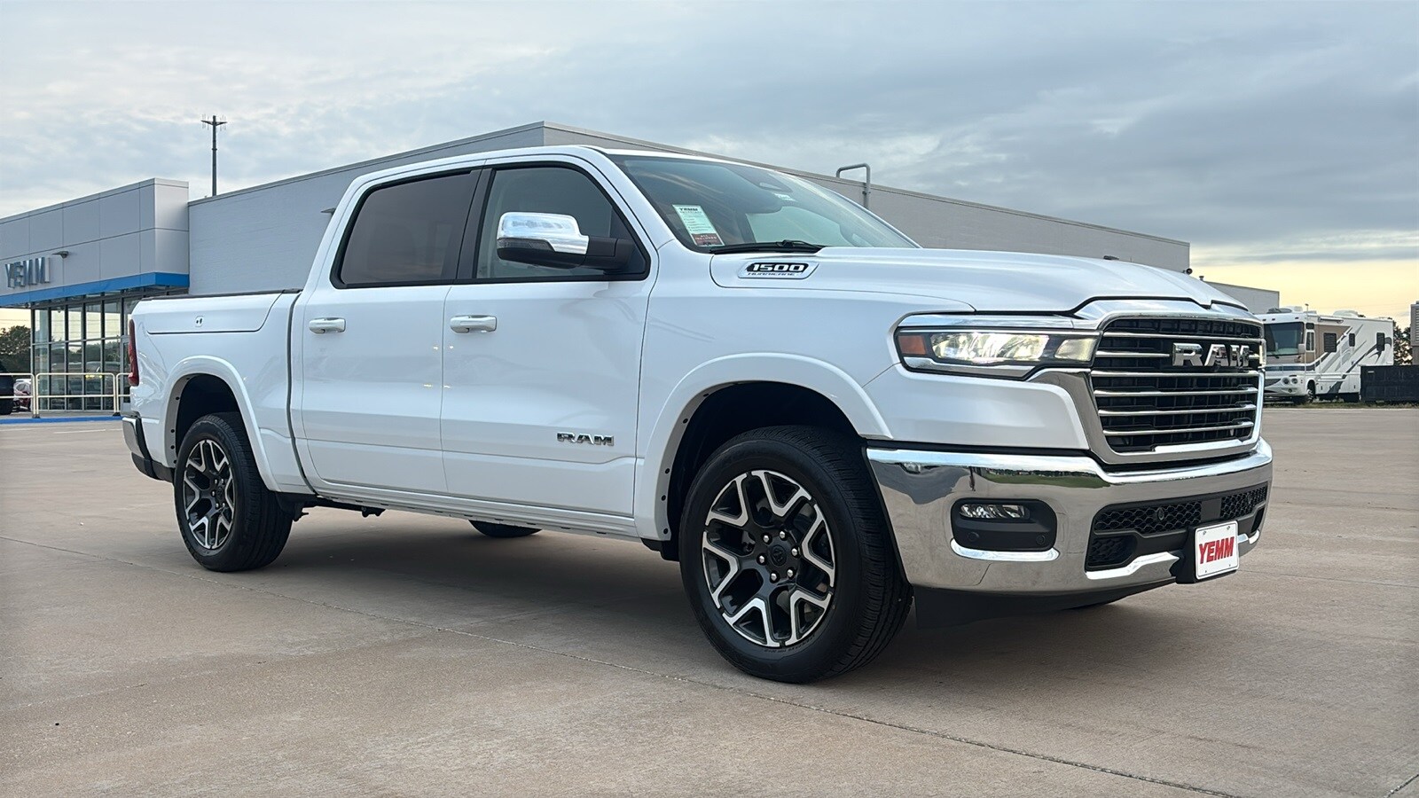2026 Ram 1500 Laramie photo 2