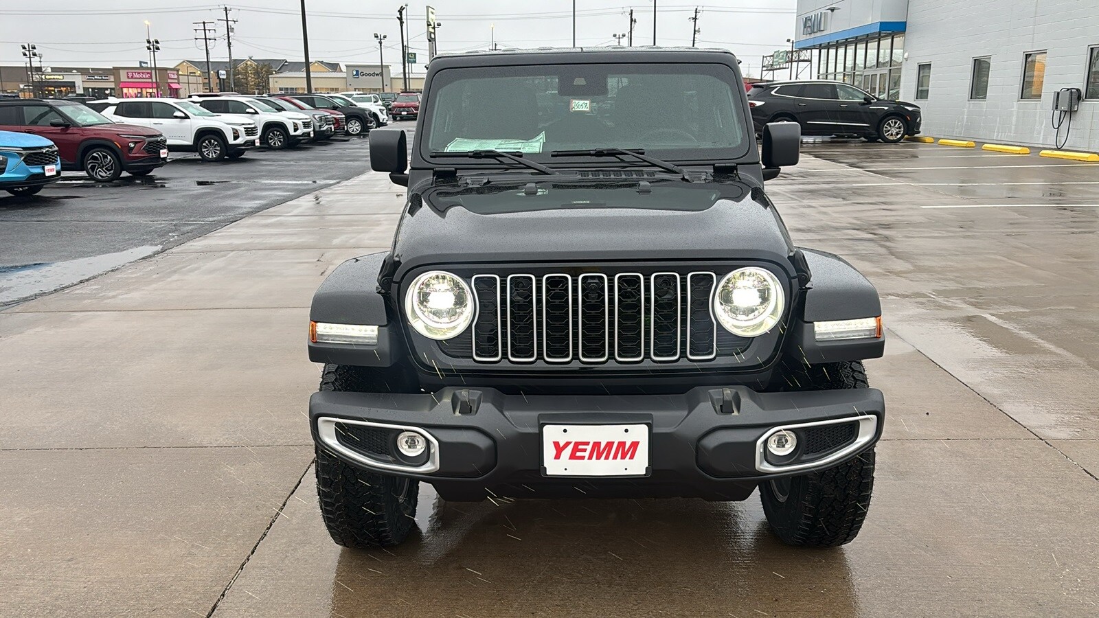 2025 Jeep Wrangler Sahara photo 3