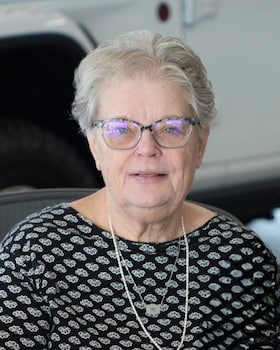 Staff member Della Taft from b24a78e6ad16