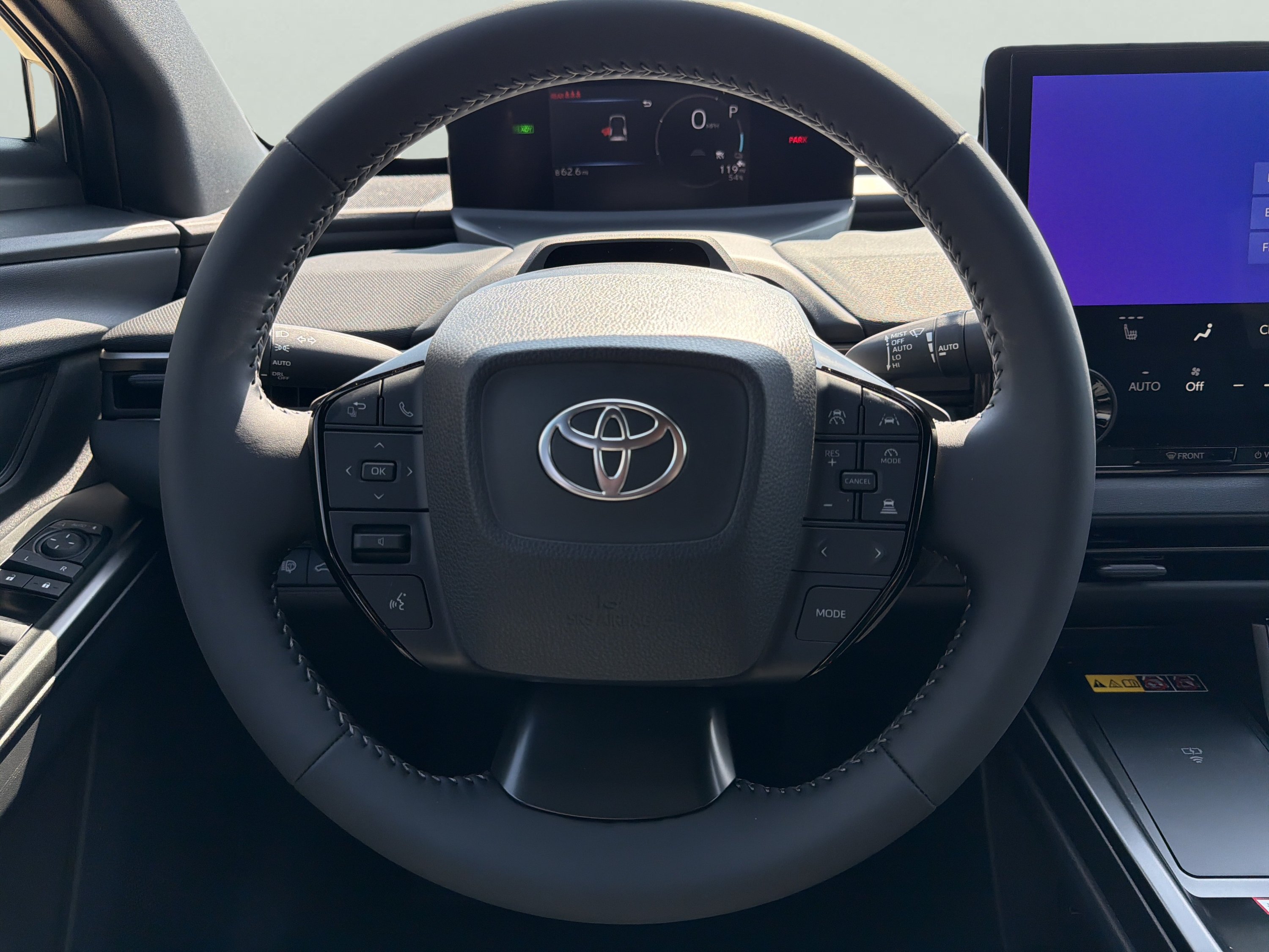 2026 Toyota bZ XLE - Photo 17