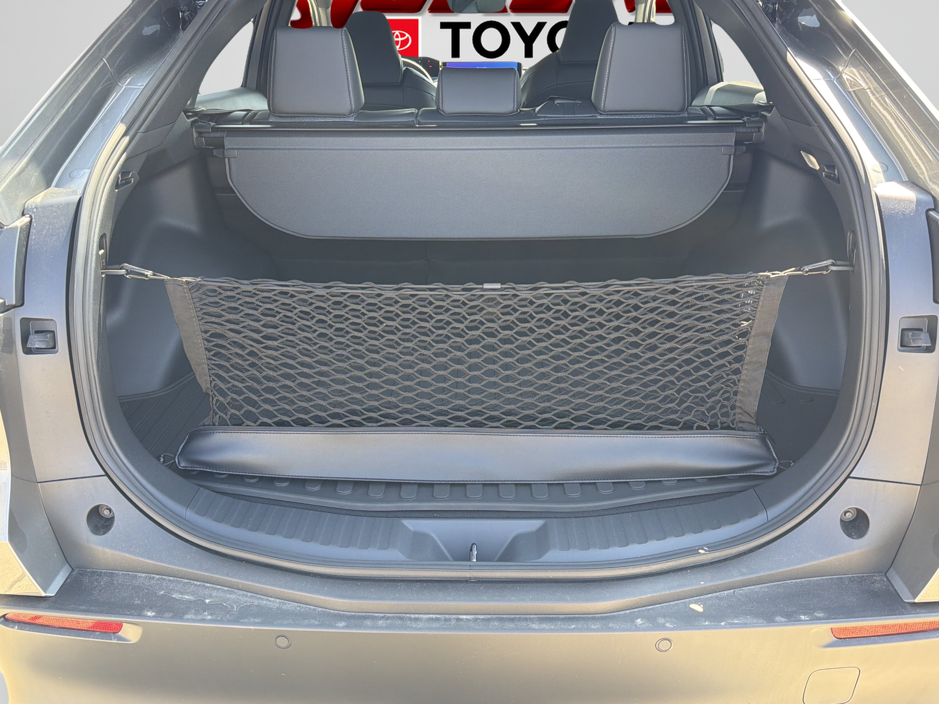 2026 Toyota bZ XLE - Photo 13