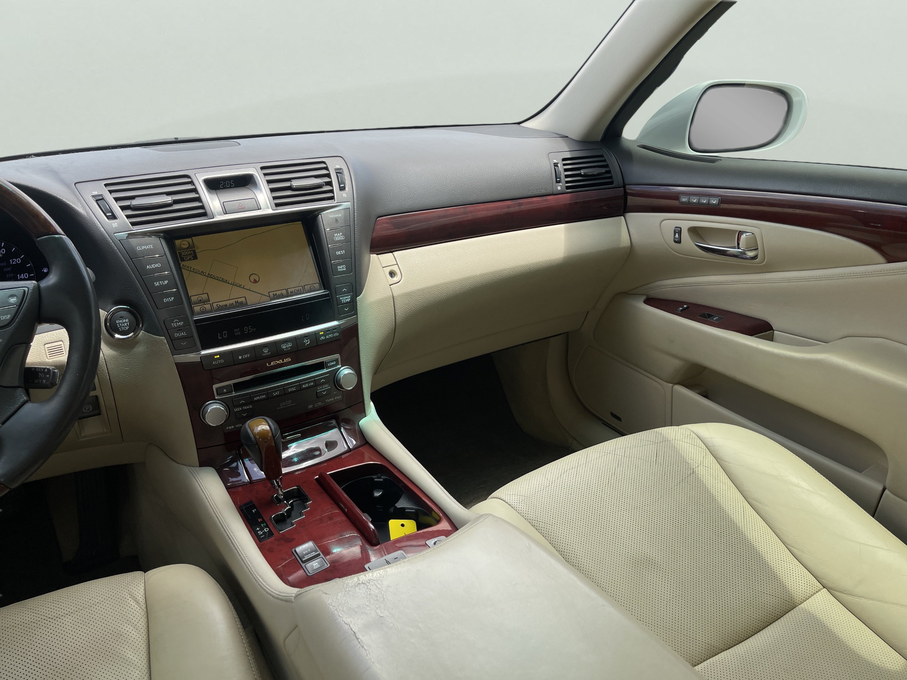 2012 Lexus LS Base - Photo 21