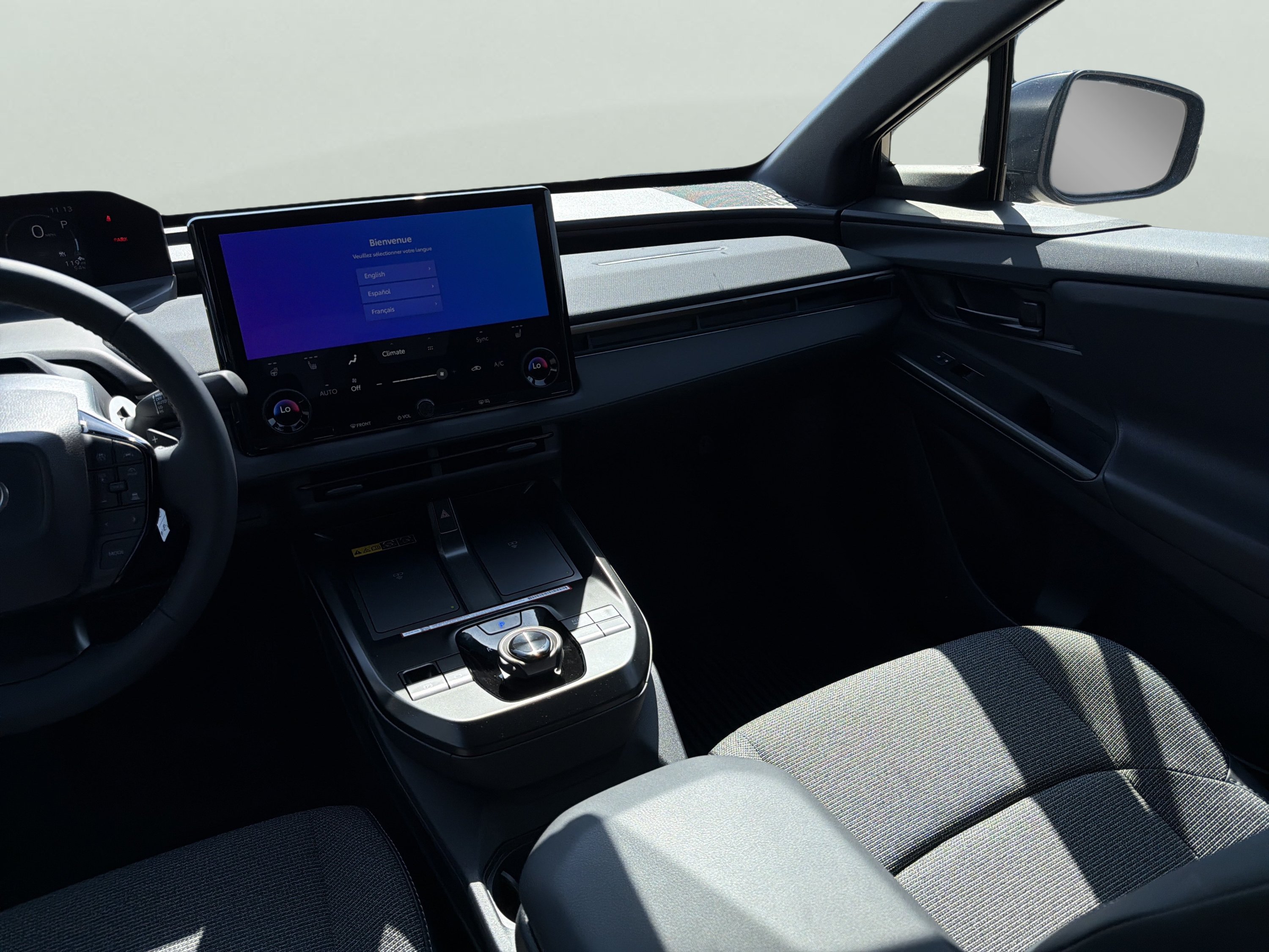2026 Toyota bZ XLE - Photo 24