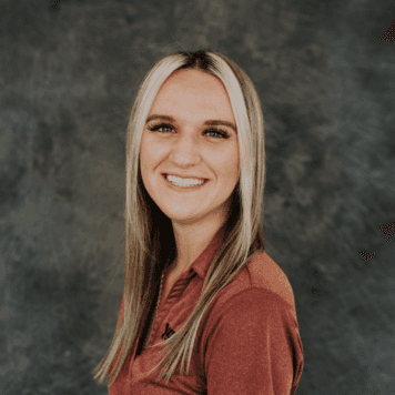 Staff member Donyea Barnett from ID_58c097