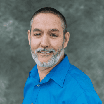 Staff member Bobby Harper from ID_63afe1