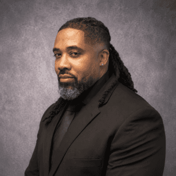Staff member Diondre Givens from ID_adb5b2