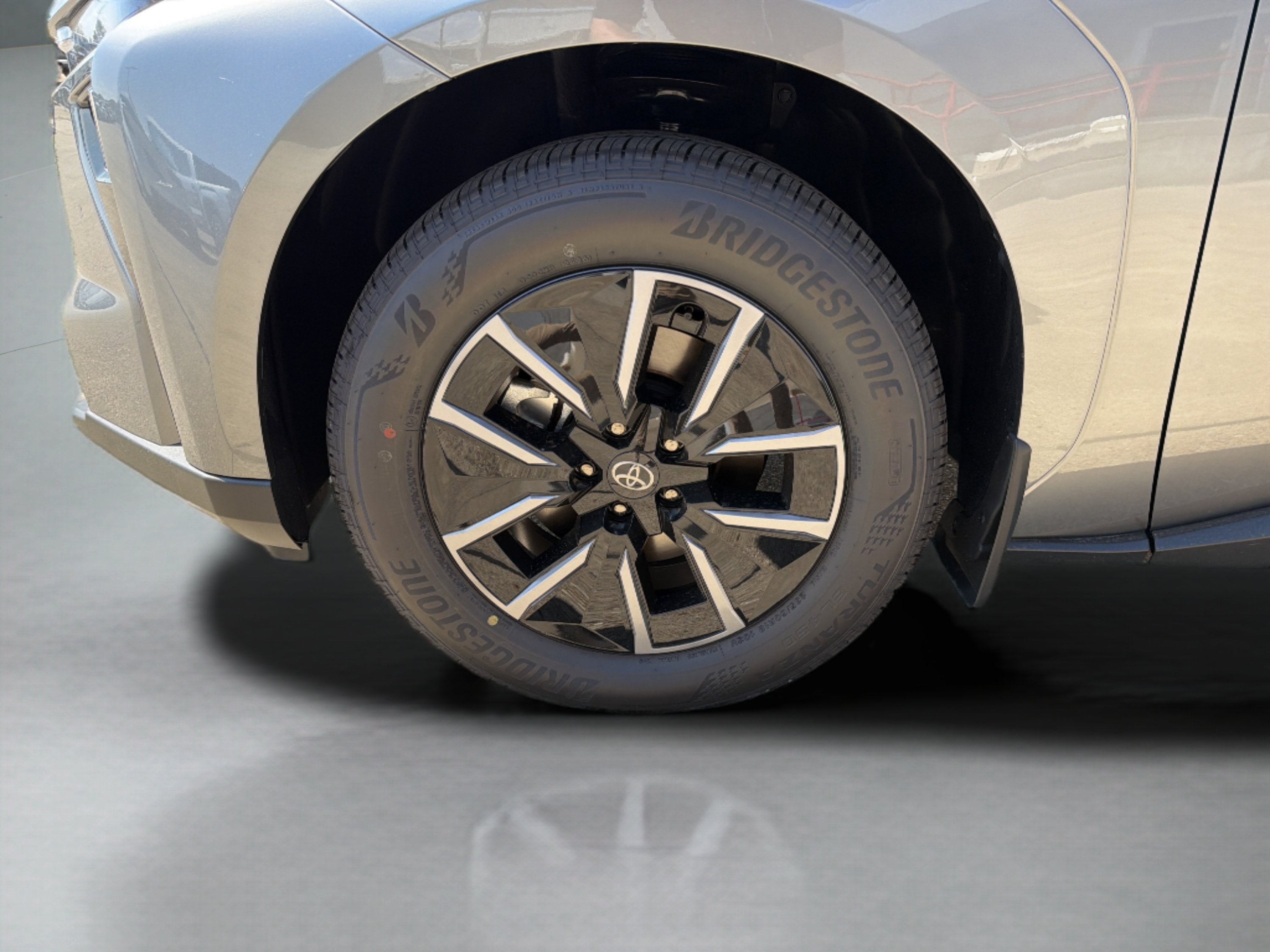 2026 Toyota bZ XLE - Photo 11