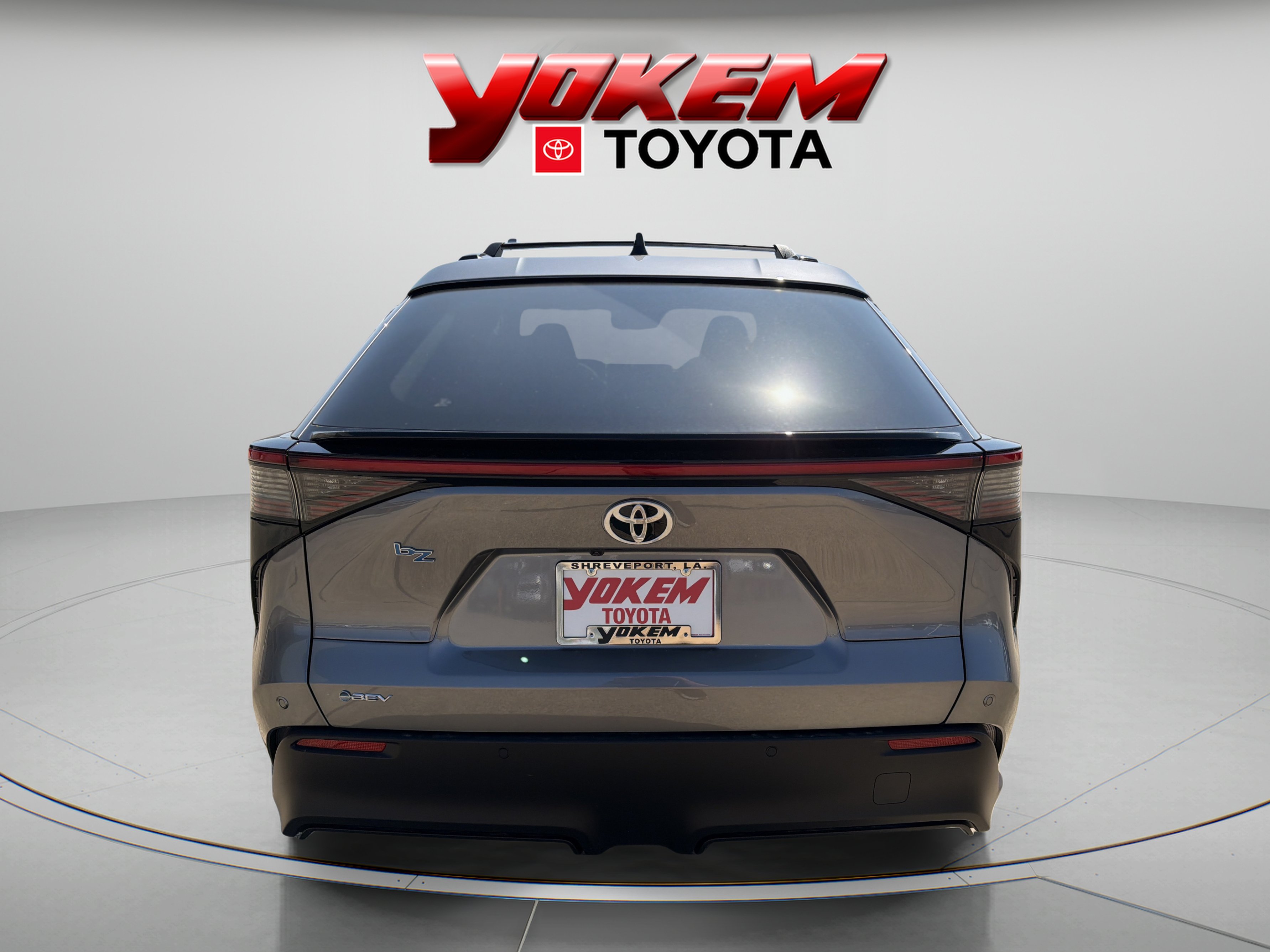 2026 Toyota bZ XLE - Photo 7