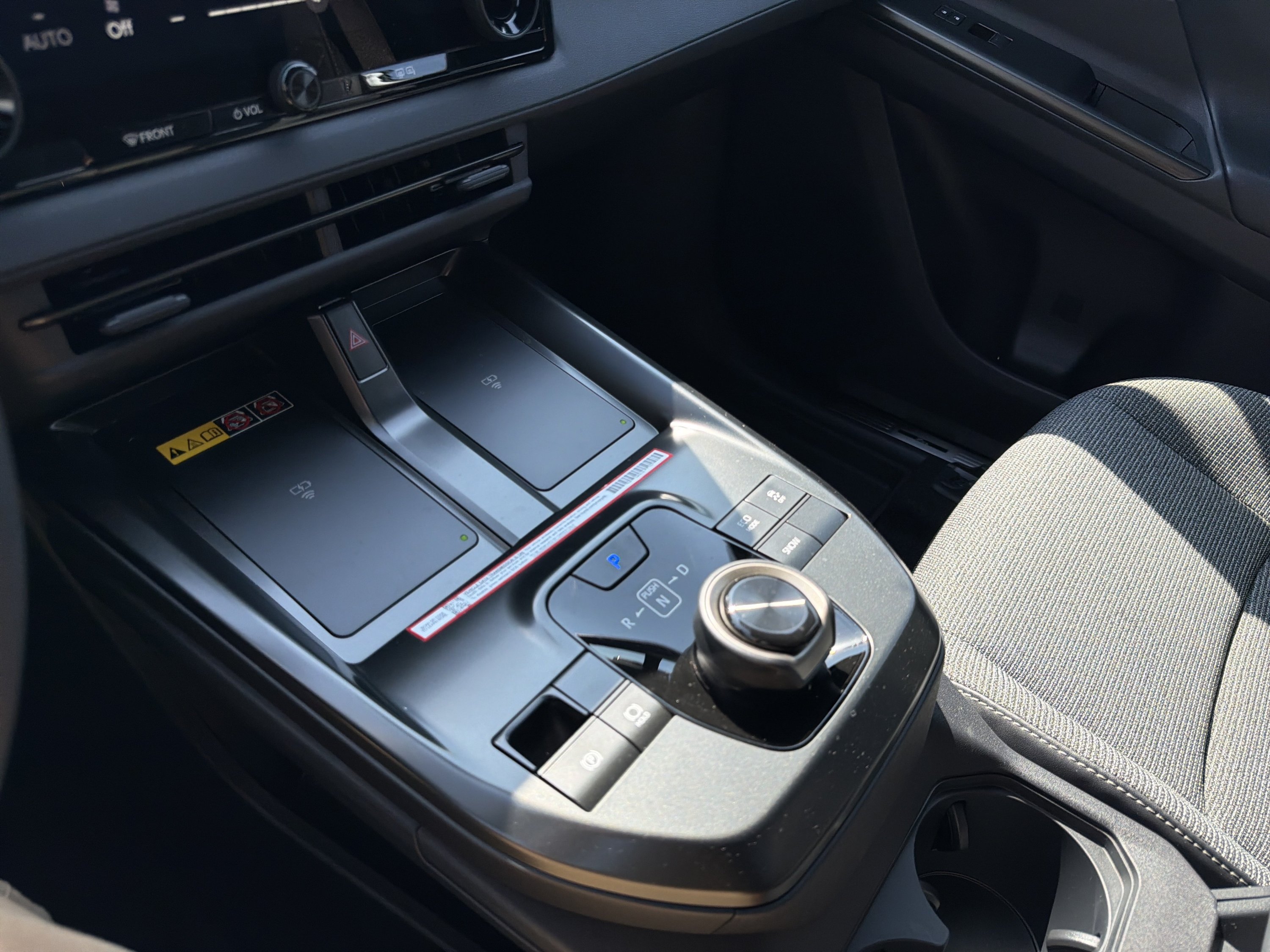 2026 Toyota bZ XLE - Photo 25