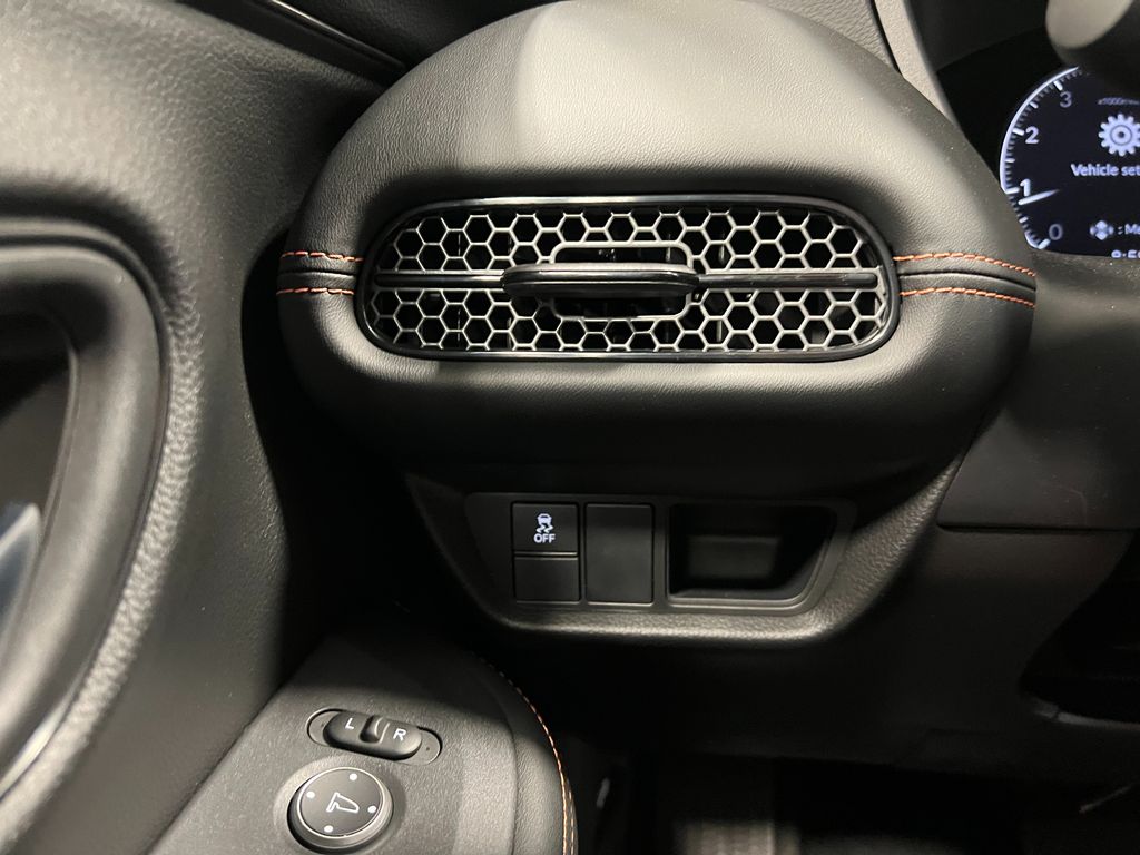 2025 Honda HR-V Sport - Photo 25