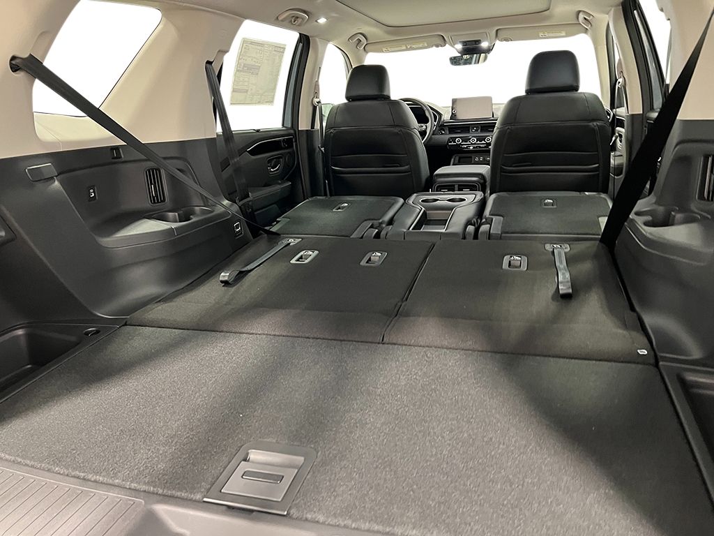2025 Honda Pilot Touring - Photo 35