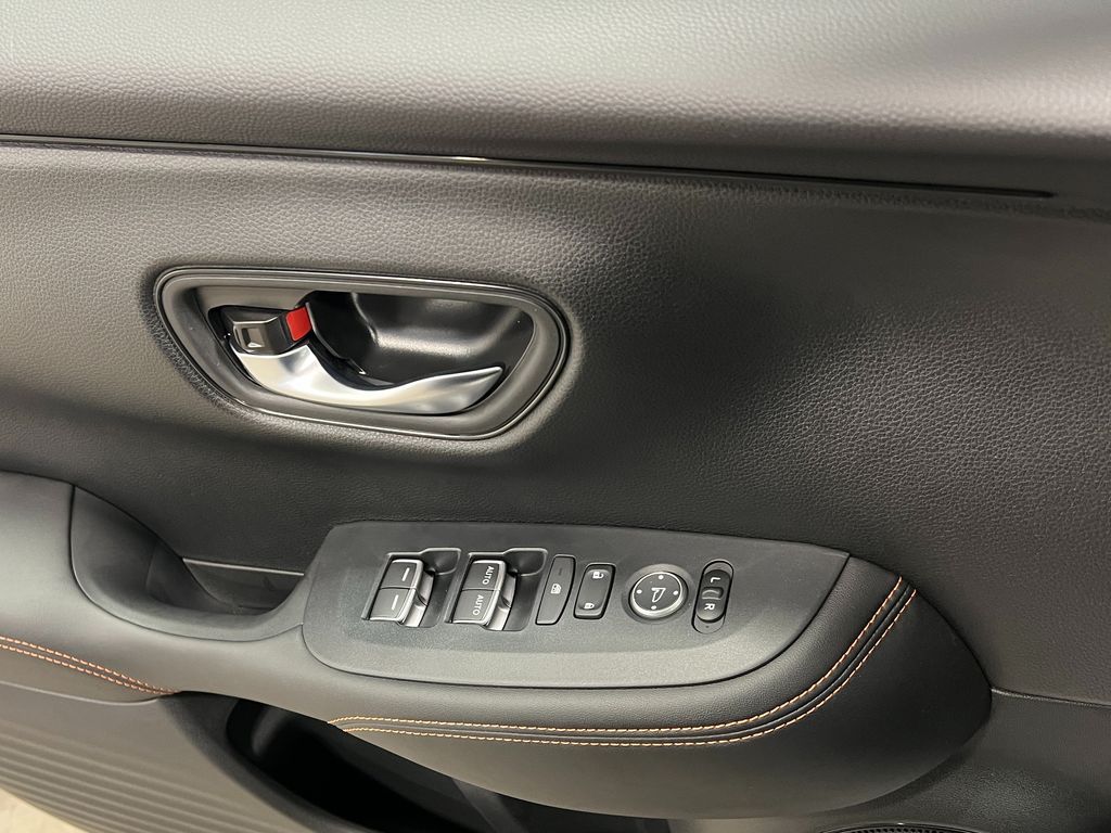 2025 Honda HR-V Sport - Photo 14