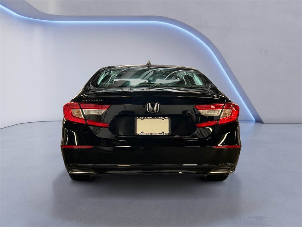 2022 Honda Accord LX 1.5T photo 3