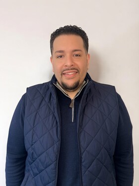 Staff member Noel Martinez from ID_4f0f4d