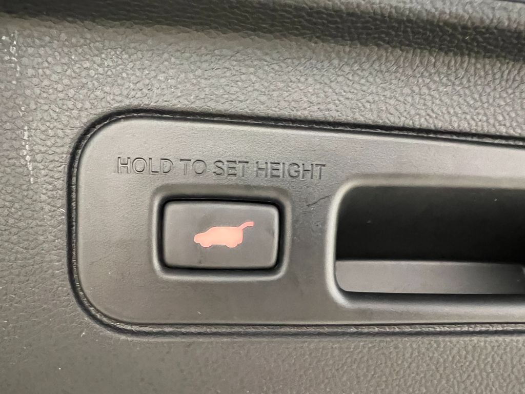 2025 Honda Pilot Touring - Photo 32