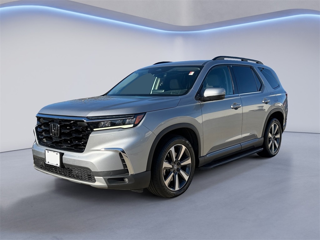 2023 Honda Pilot Touring's photo