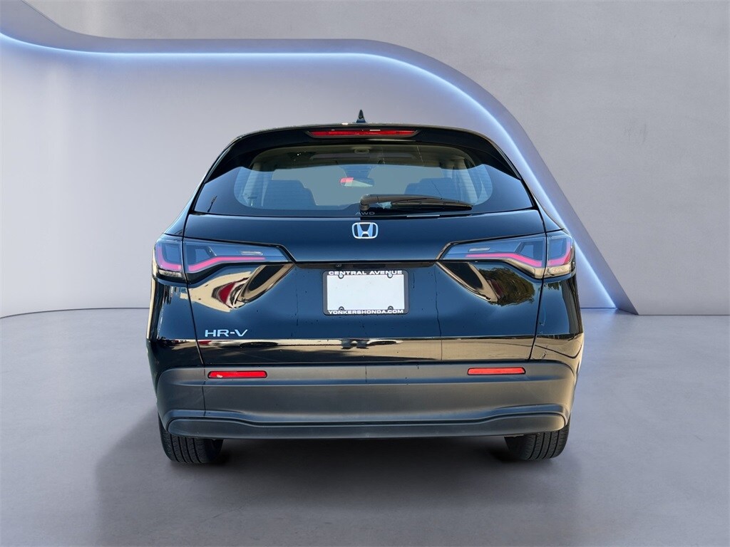 2023 Honda HR-V LX photo 3