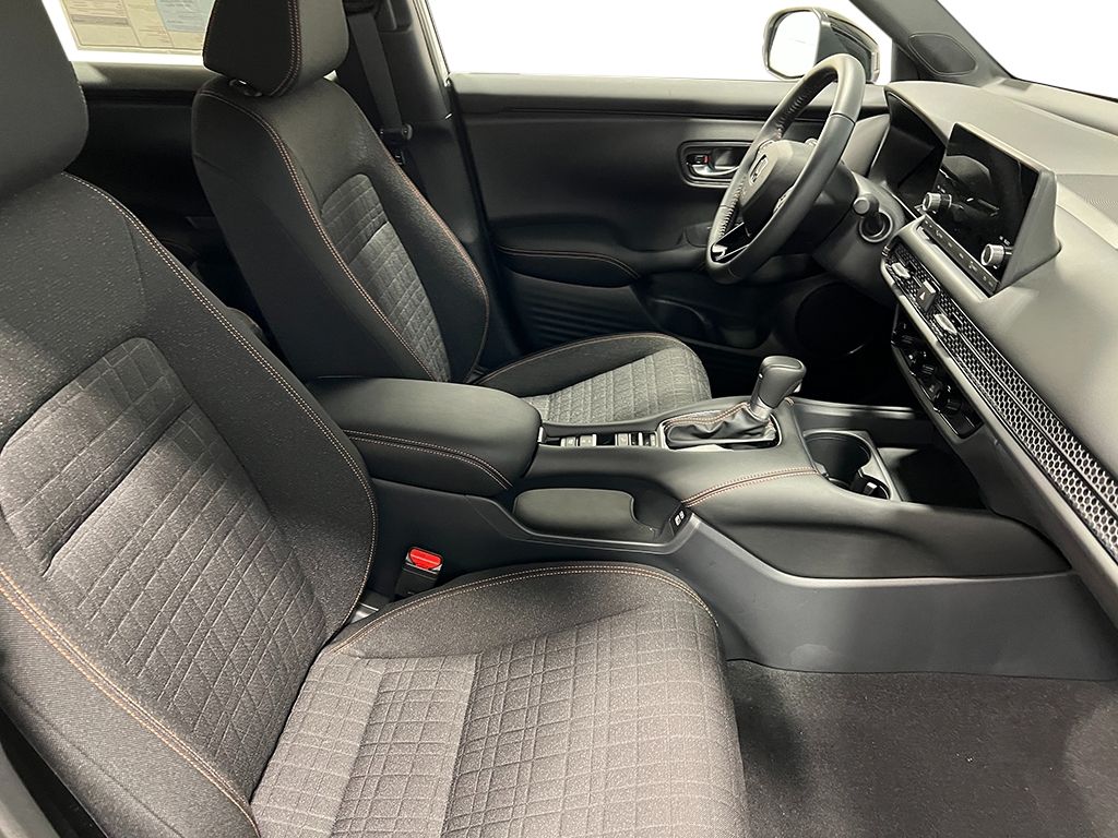 2025 Honda HR-V Sport - Photo 30