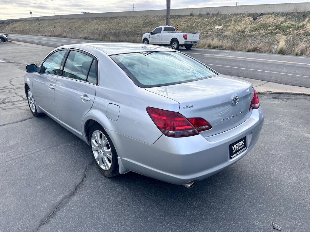 Used 2009 Toyota Avalon XLS Sedan