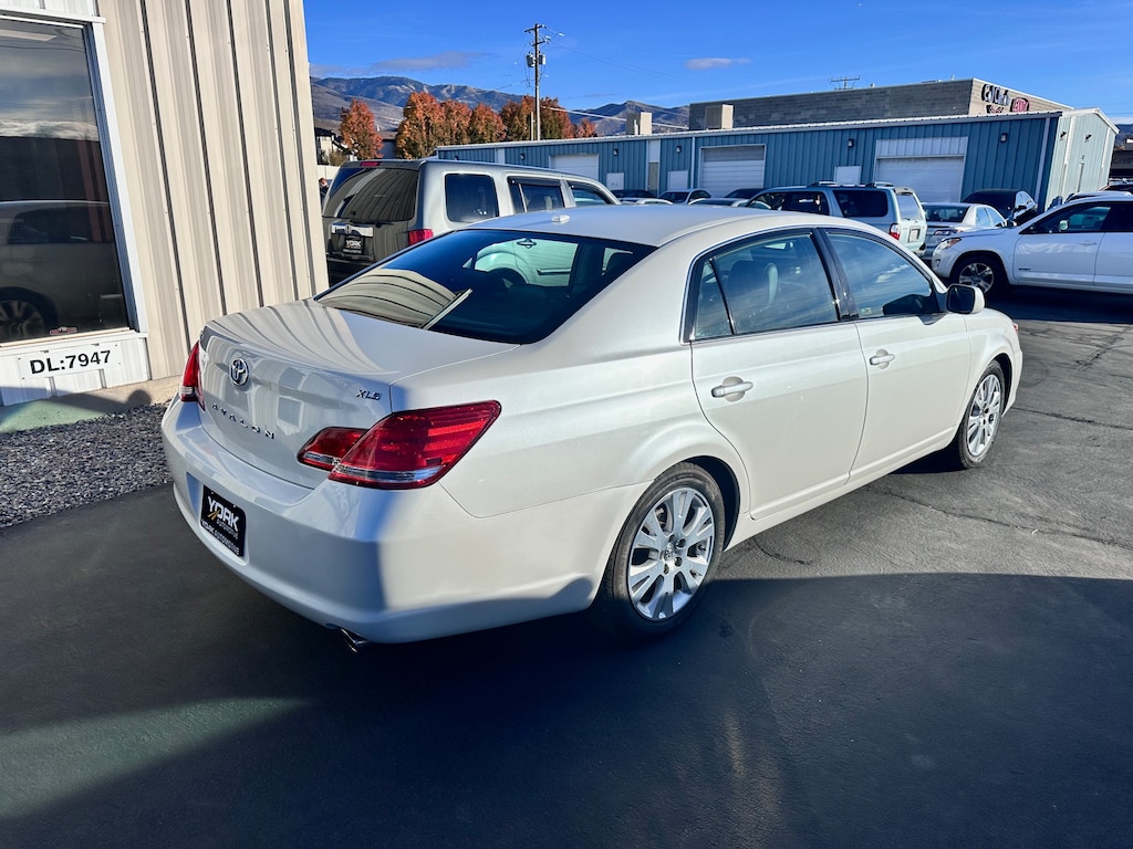 Used 2010 Toyota Avalon XLS Sedan