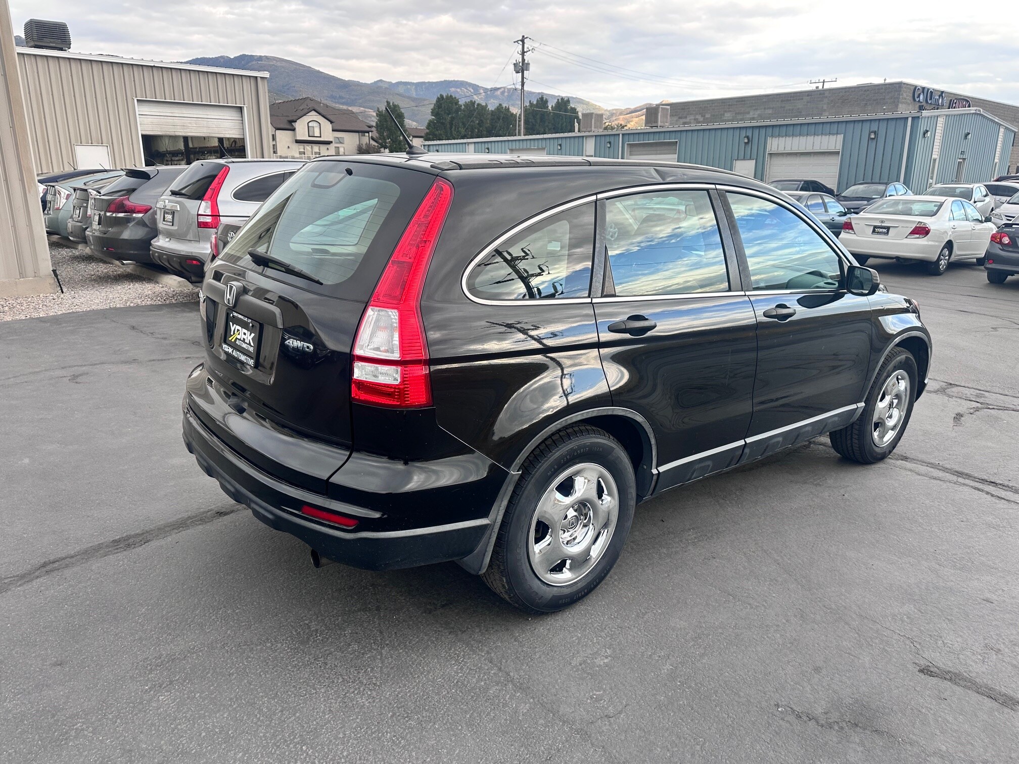 2010 Honda CR-V LX photo 2