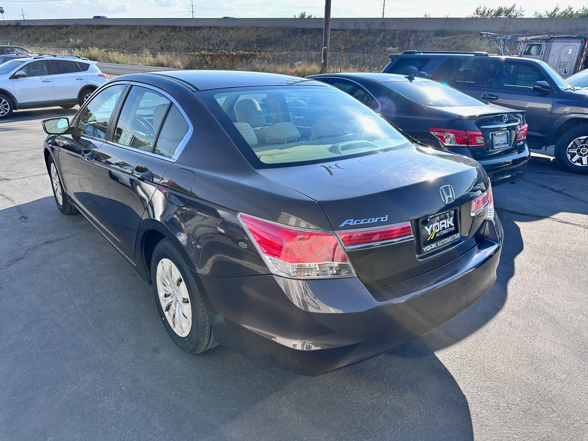 2012 Honda Accord LX photo 4