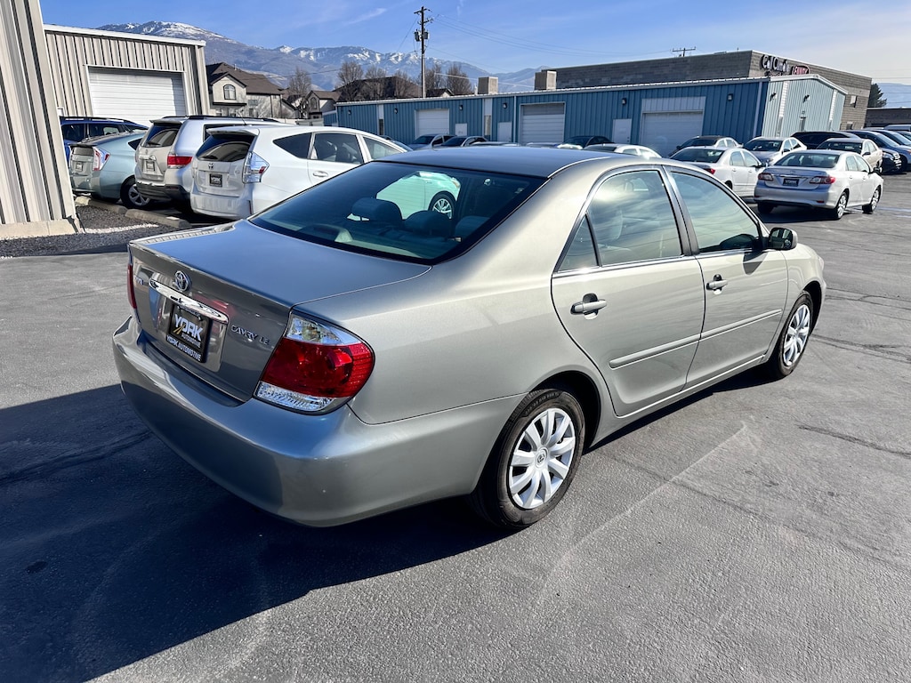 Used 2005 Toyota Camry LE Sedan