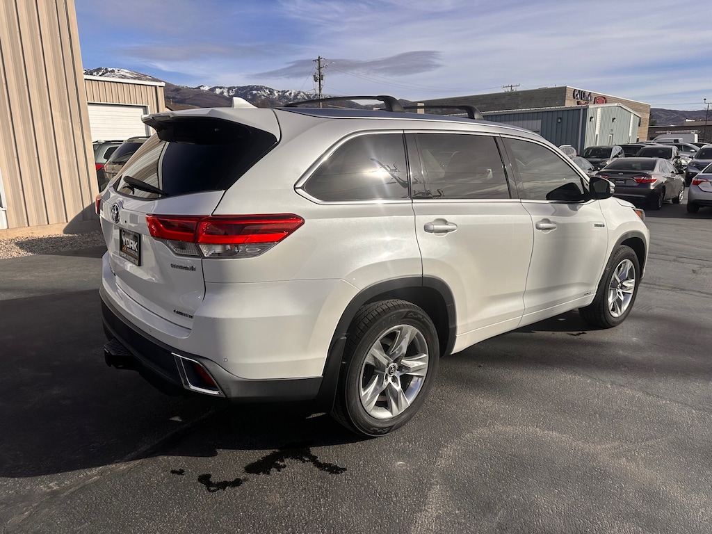 Used 2018 Toyota Highlander Hybrid Limited V6 SUV