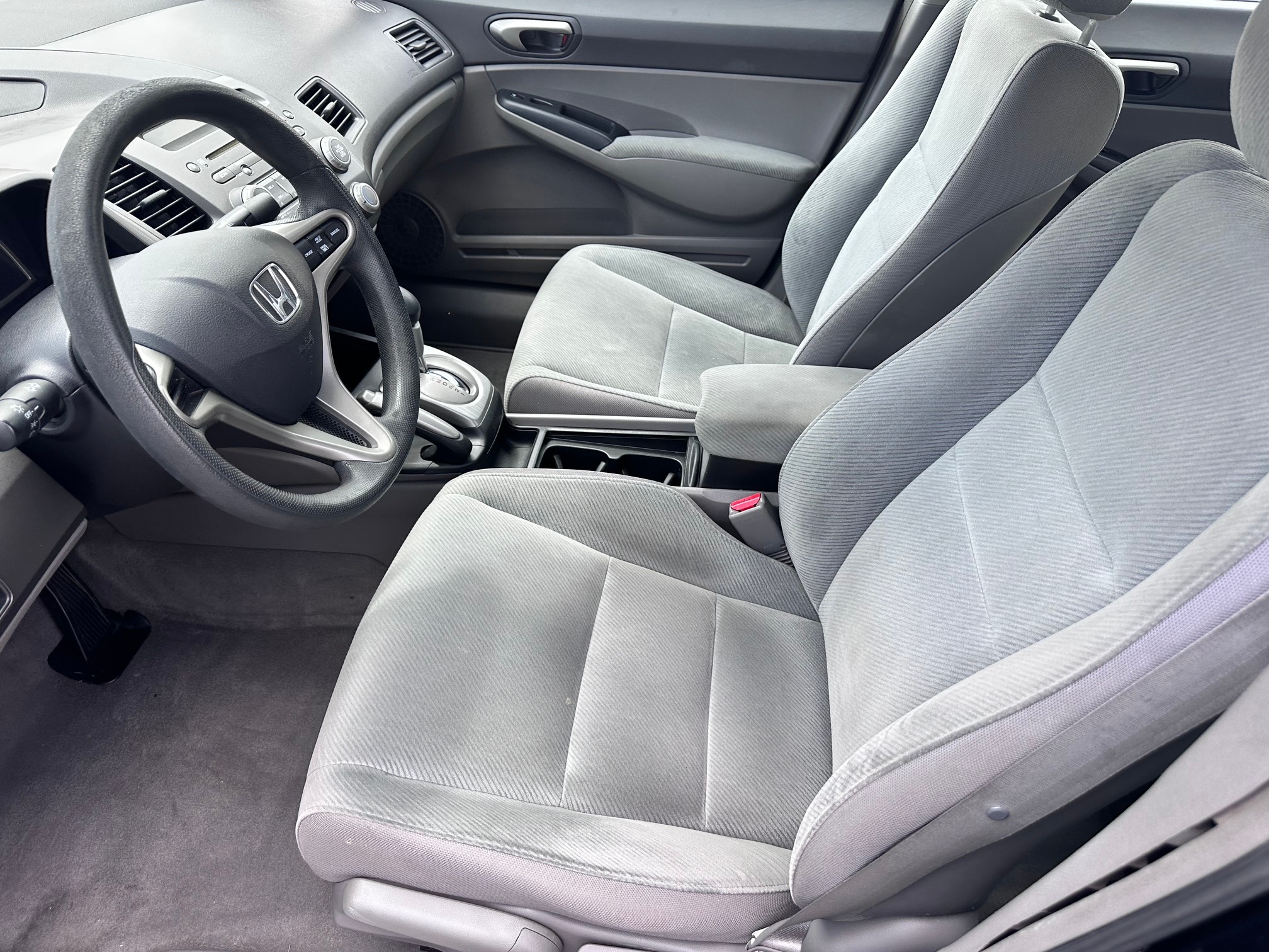 2011 Honda Civic LX - Photo 5