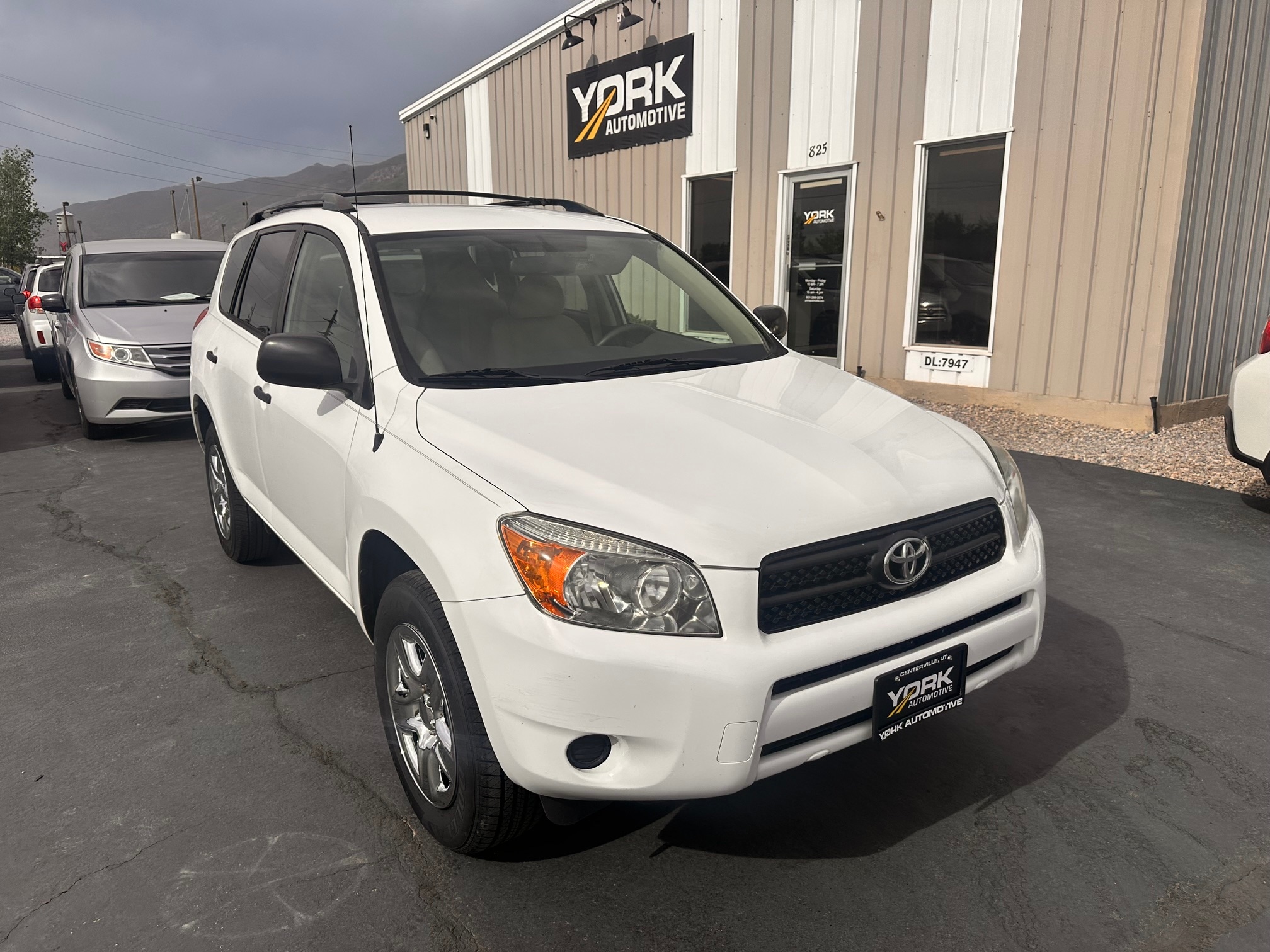 2006 Toyota RAV4 Base's photo